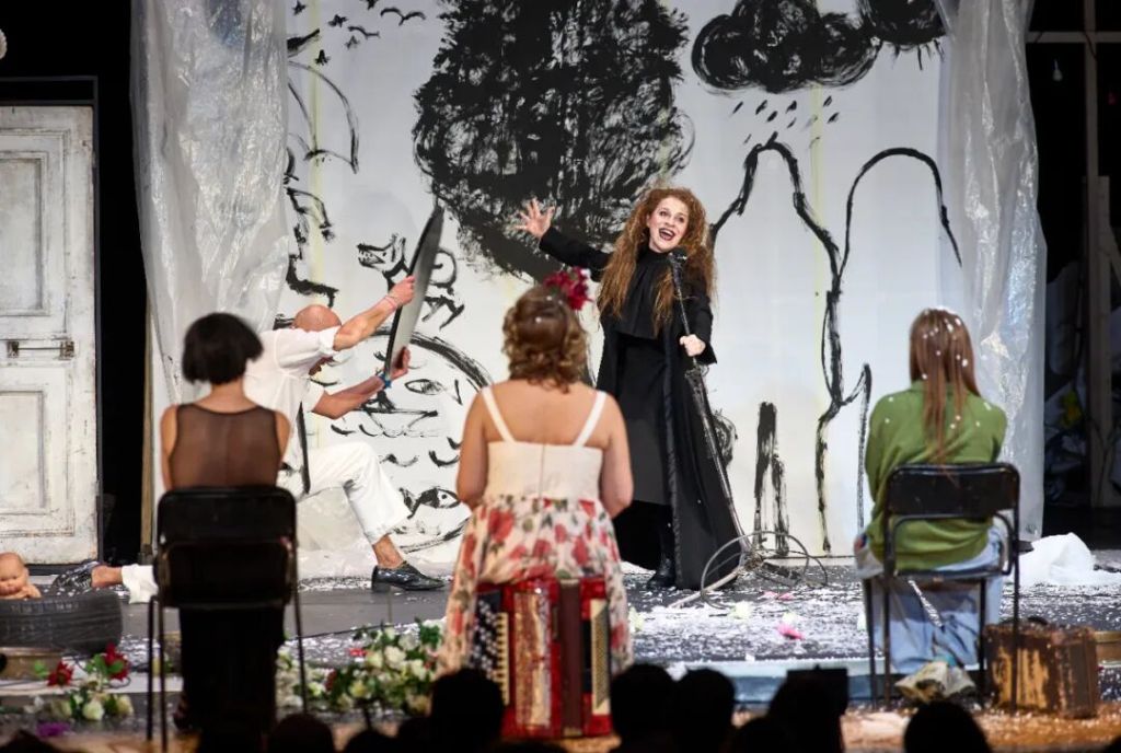 一场摇滚狂欢,布图索夫导演版《海鸥》亮相首都剧场