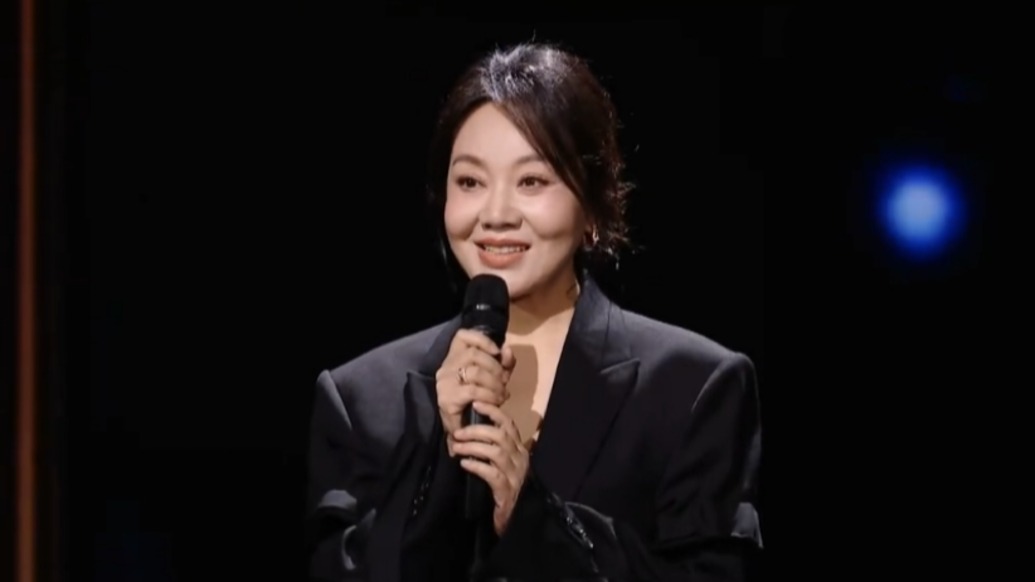 闫妮回忆与电影相伴的日子：电影会在岁月前方等你