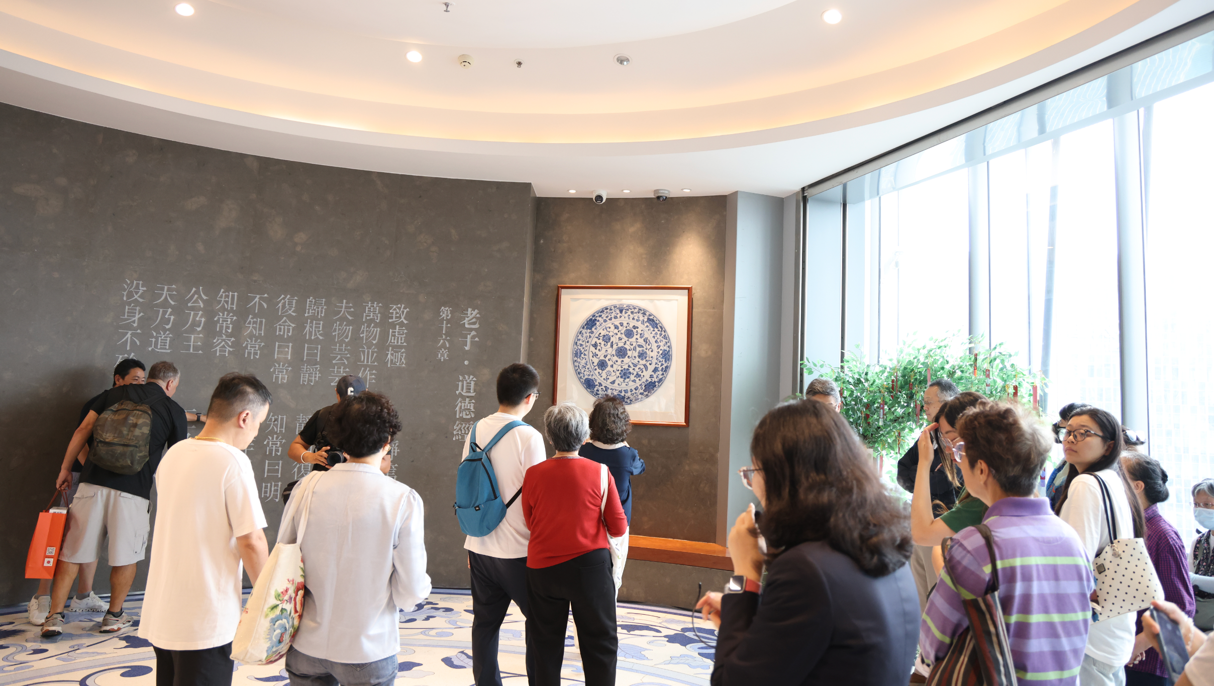 现场|重阳节,和爷爷奶奶一起看展读画