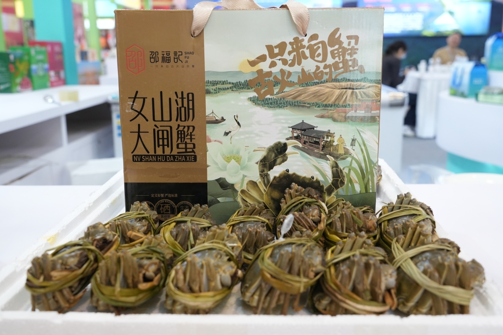 赴沪 “蟹” 逅！明光的螃蟹凭什么 “横着” 闯出大产业