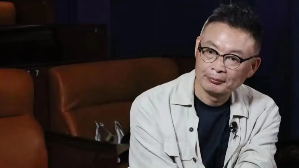 中国作家协会副主席麦家获聘为浙江大学成均讲席教授