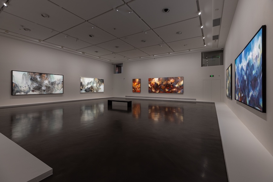 现场|朱德群杭州大展:湖山初心,光辉万象