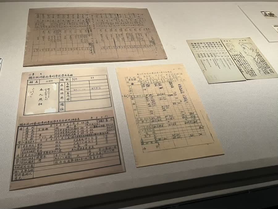 现场|朱德群杭州大展:湖山初心,光辉万象