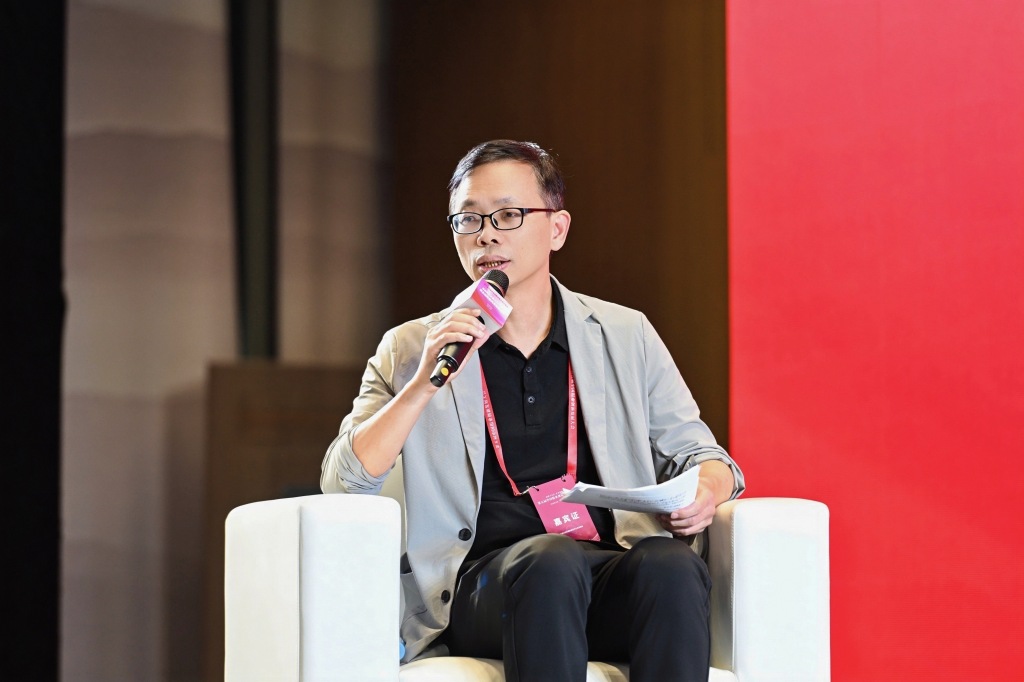 圆桌｜当系统性变革遇上AI大爆发：传媒业如何破局转型