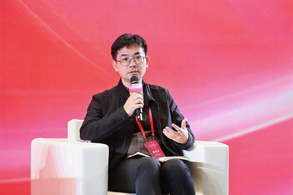 圆桌｜当系统性变革遇上AI大爆发：传媒业如何破局转型