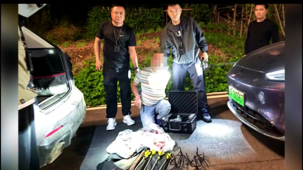 利用改装无人机“坠箭”猎捕野生动物,四川宜宾警方抓获两名嫌疑人