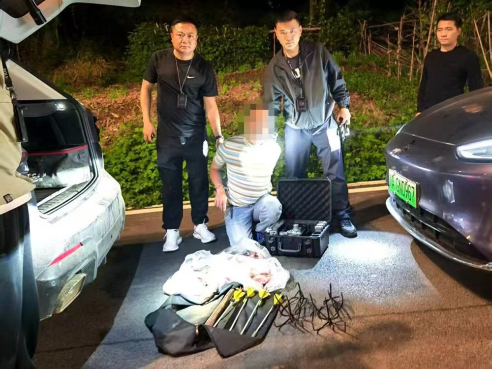 四川警方披露新型智能化非法狩猎:涉案者私改无人机,高空坠箭猎杀野生动物