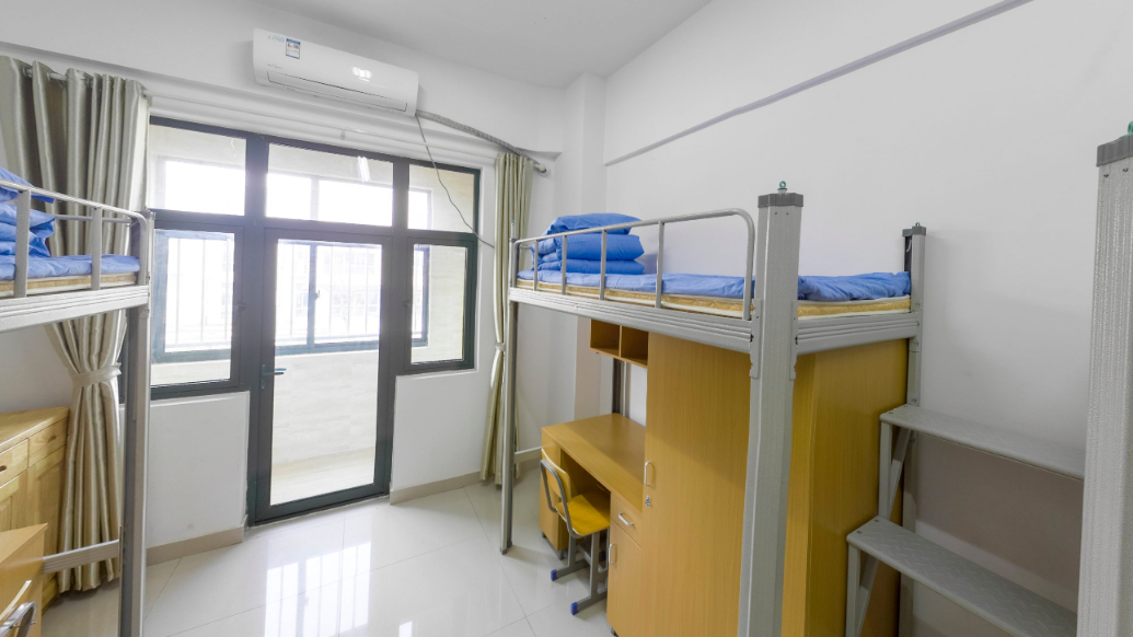 盐城15岁学生殴打同学致重伤二级一审获刑四年半，事发前校方刚开完预防欺凌大会