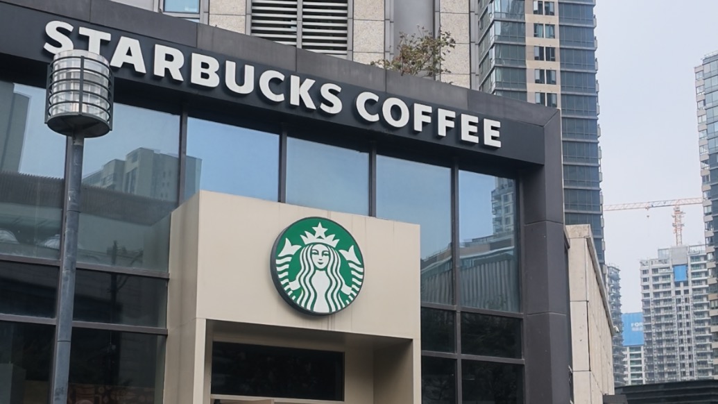 实探星巴克门店:关于“消费入座”,店员怎么说,消费者怎么看?