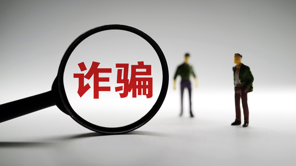女孩被假星探骗到东南亚，民警与骗子隔空“抢人”
