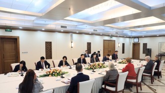 美国外交政策全国委员会代表团到访京沪：见了哪些人？谈了什么？