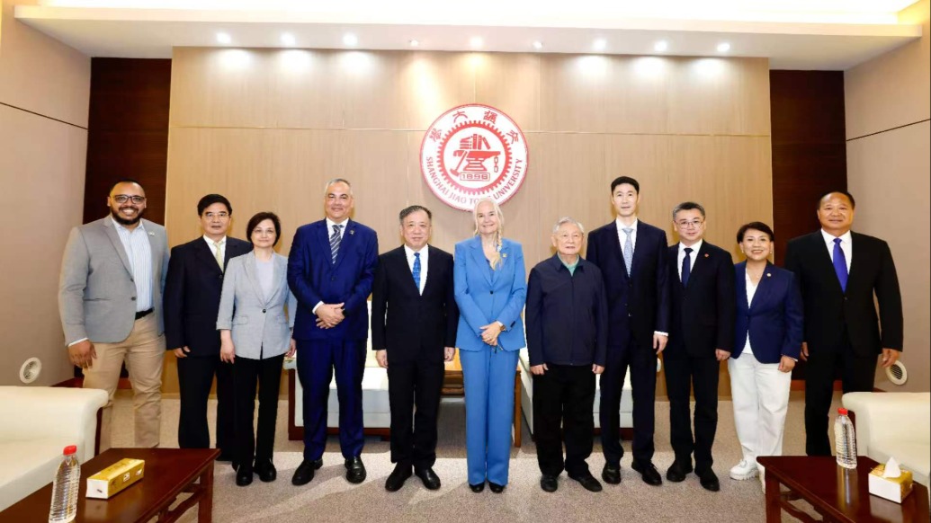 “乒乓可以带来更好的生活”,世界乒乓球健康嘉年华上海开幕