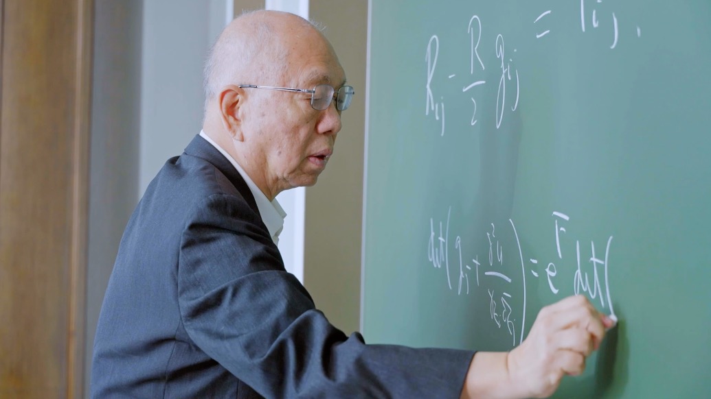 坐在房间里等灵感,就能解决所有问题?丘成桐:完全是胡扯八道!