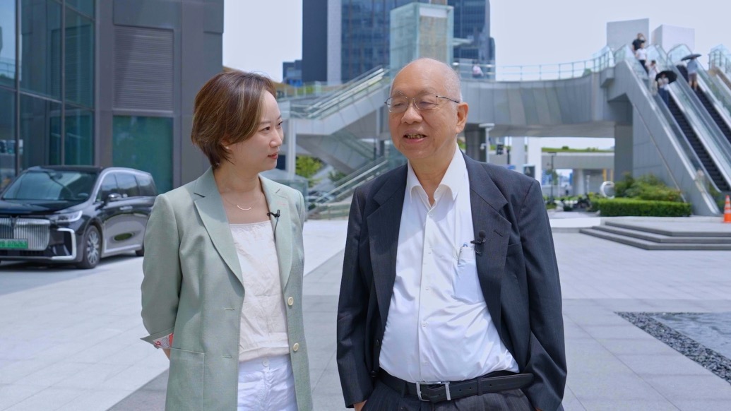 什么叫“卡脖子”?丘成桐:追赶是永远跟着人家屁股走