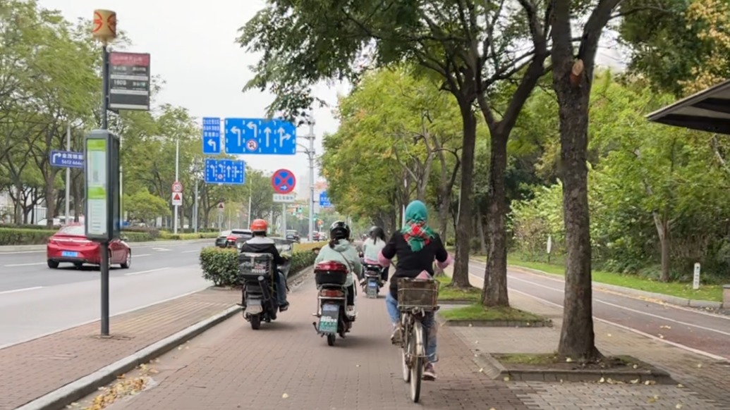 “有易碎品要绕路”，记者体验5公里砖铺非机动车道有多颠，改造有望吗？