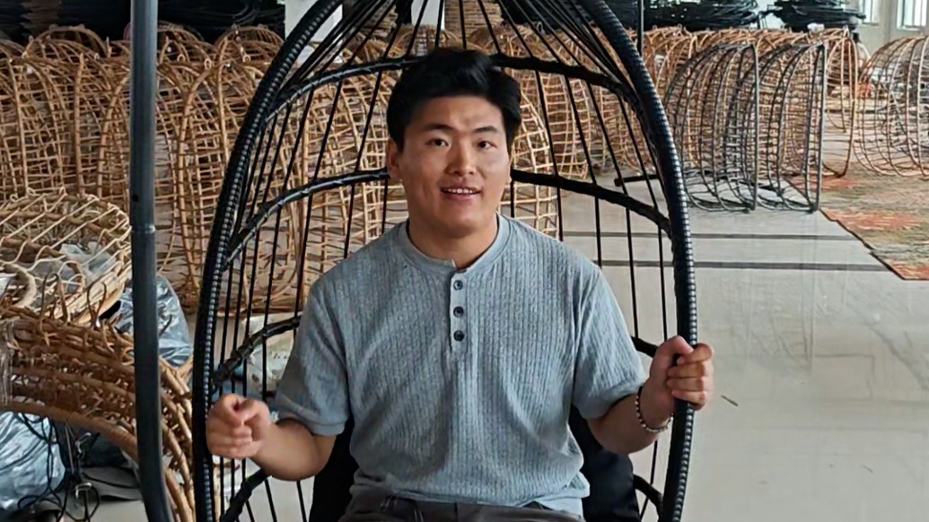 “95后”编导小伙用镜头赋能家乡藤编:小吊篮插上“云翅膀”推向海外