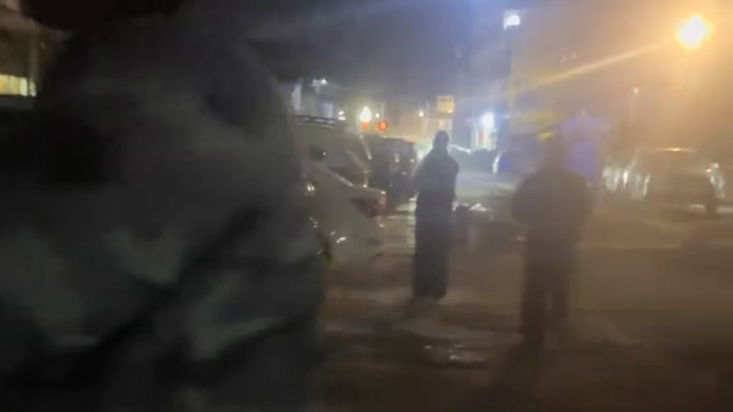 西藏那曲巴青县7.0级地震亲历者:感觉整个房子都在摇,大家跑到室外避险