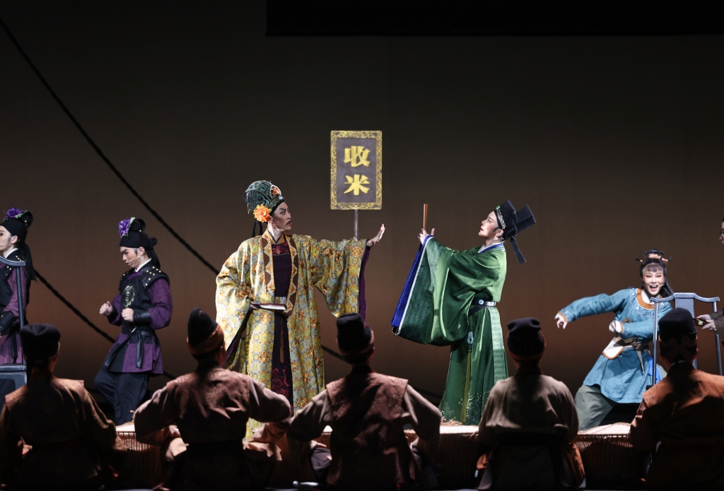 吴凤花从艺40年首演反派,两位“梅花”同台新编越剧《明月清泉》