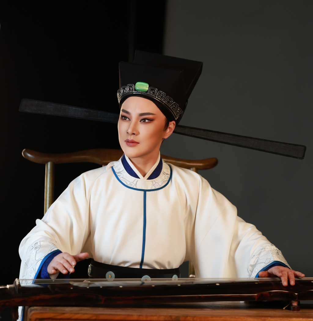 吴凤花从艺40年首演反派,两位“梅花”同台新编越剧《明月清泉》