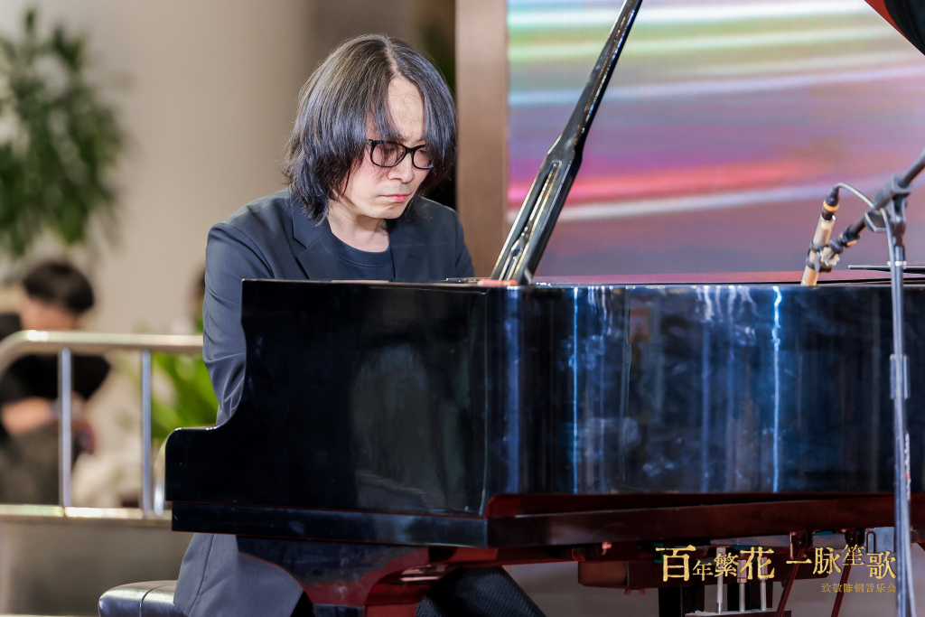 这场致敬陈钢音乐会,回望海派音乐百年跨越