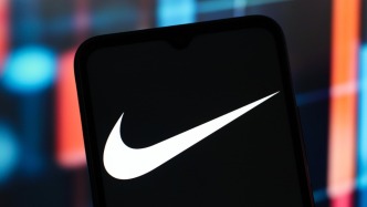 耐克等企微账号发送疑似色情引流信息，企业微信：为某第三方外挂软件服务被攻破