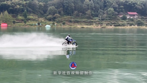 直播丨摩托踏浪而行！张雪挑战“水上行驶最远距离”吉尼斯世界纪录