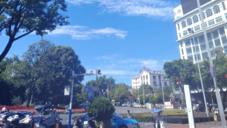 云南腾冲出现刺鼻气味引市民不适，当地：辣椒厂起火，已处置