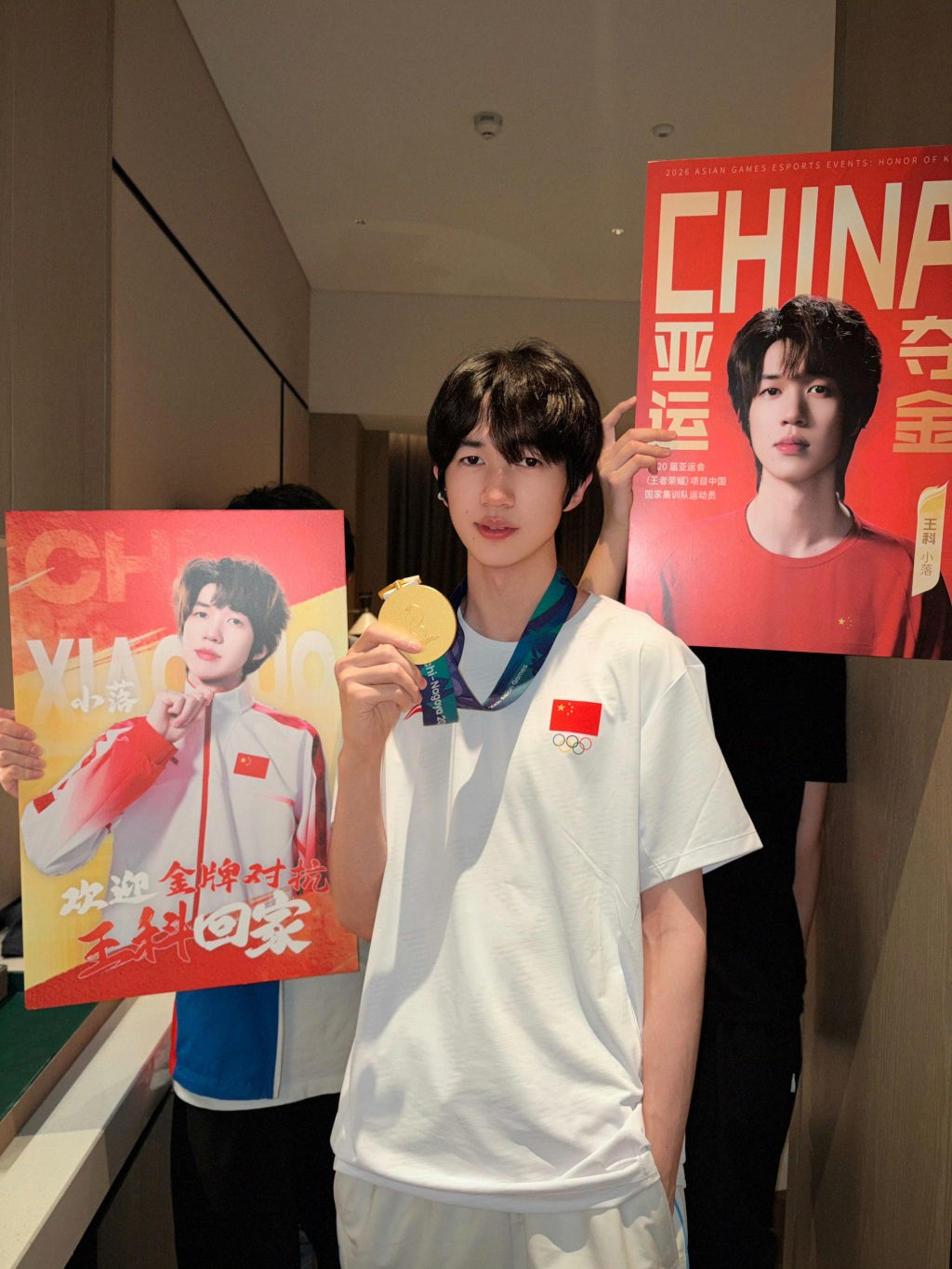 22岁生日夺金,小落找回18岁的初心