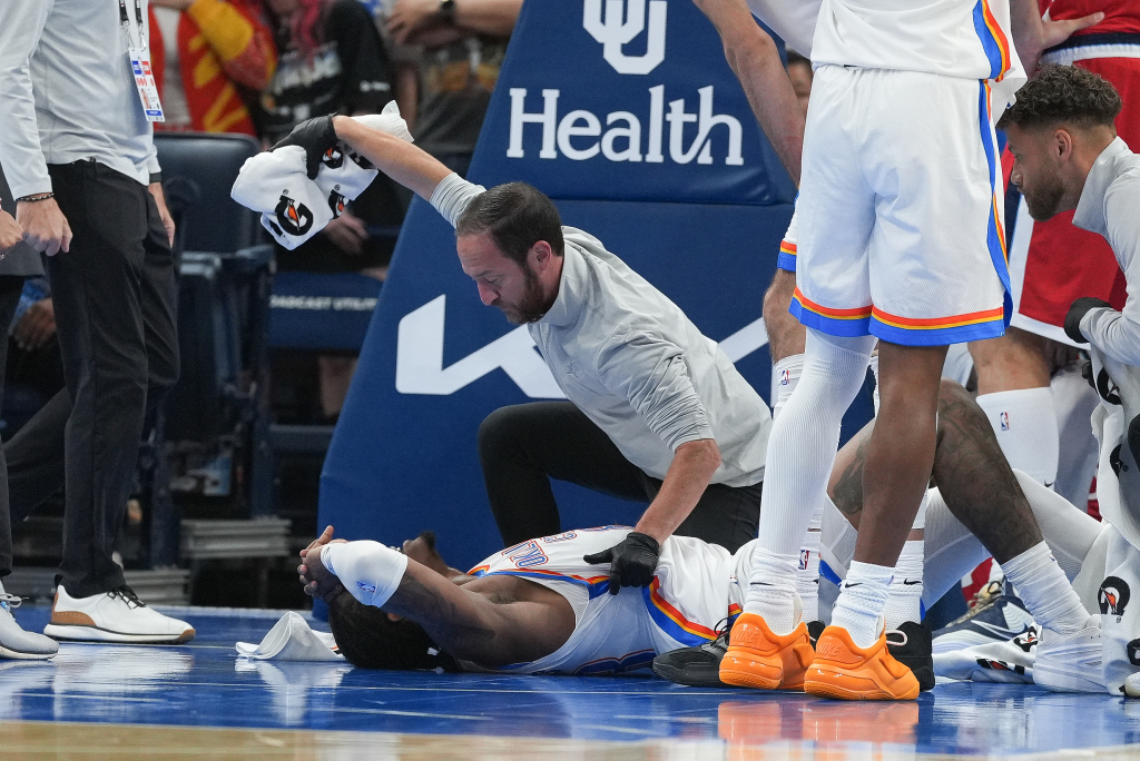 深一度|NBA开赛再遇伤病潮,到底谁该为球员的受伤负责?