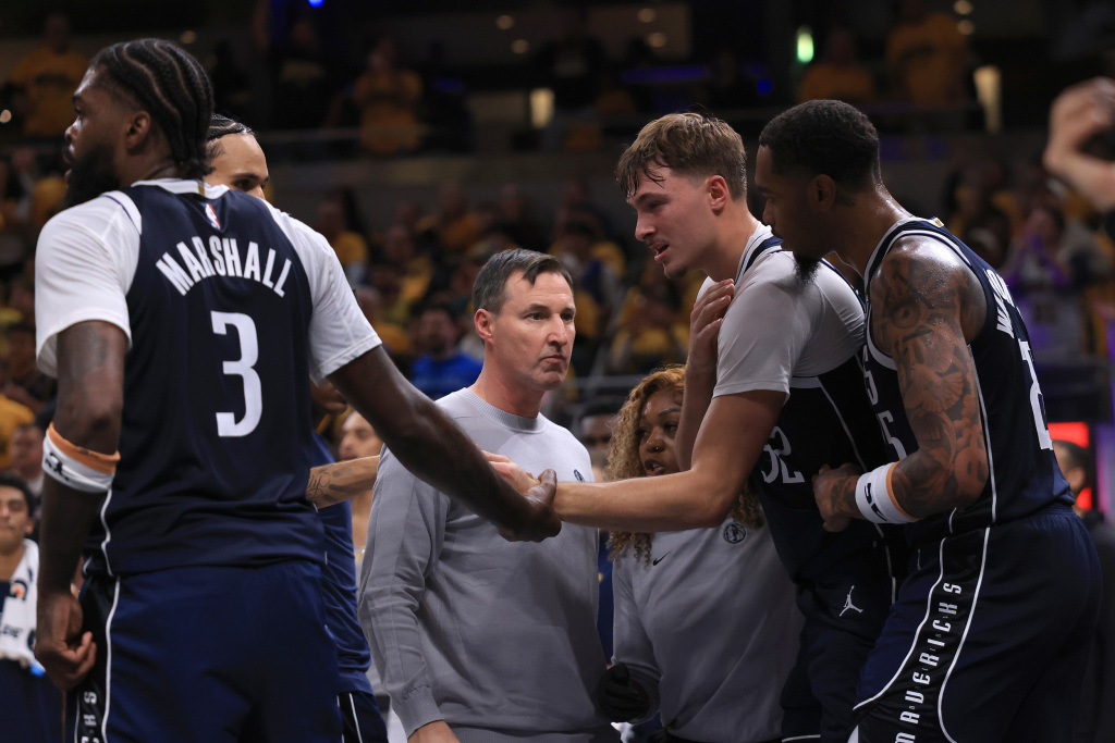 深一度|NBA开赛再遇伤病潮,到底谁该为球员的受伤负责?