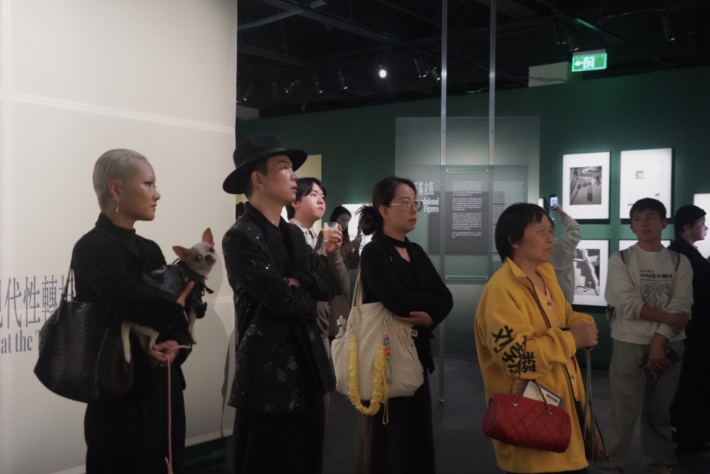 看展览|摄影里的视觉秩序:中国香港何藩沙龙一代与德国康迪达·赫弗的对话