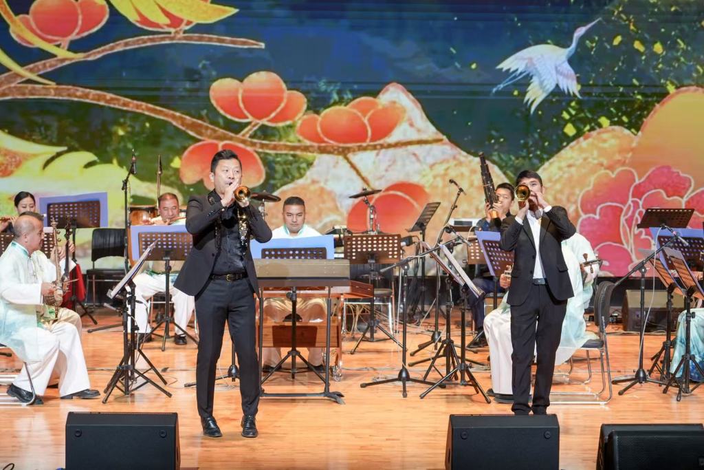 8天23场演出活动,上海民族乐团在喀什奏响和美乐章