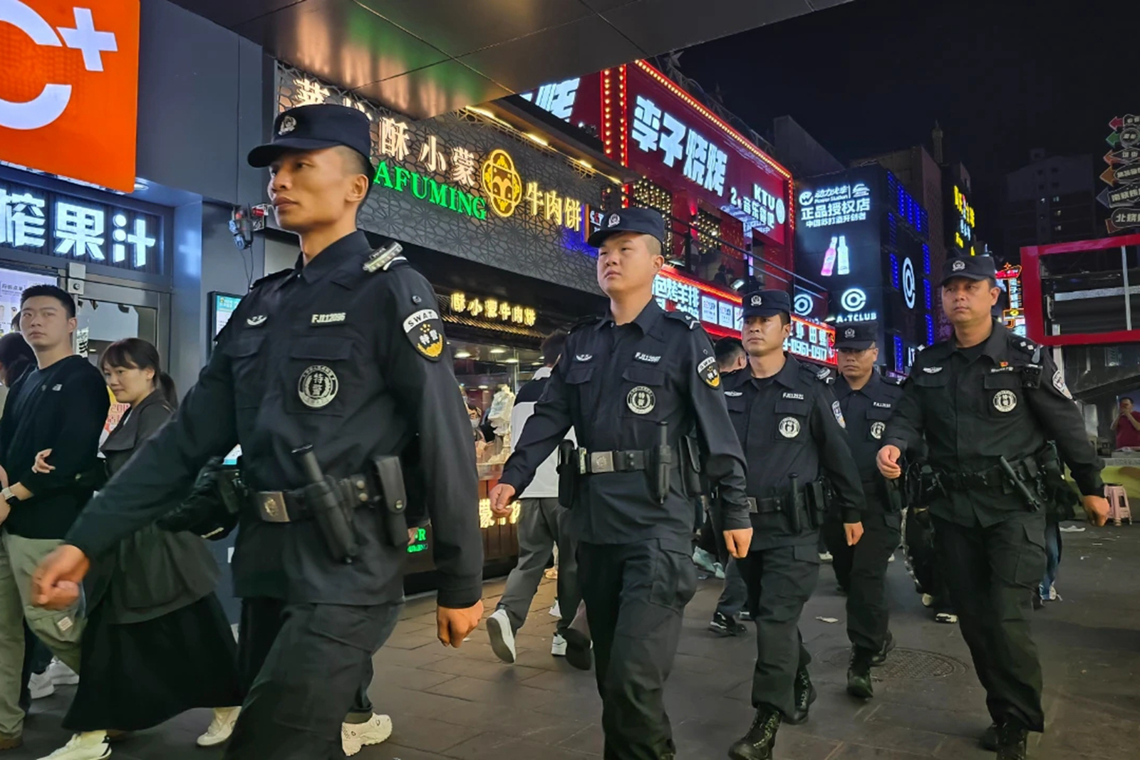宁夏公安开展夏夜治安巡查宣防第三次集中统一行动
