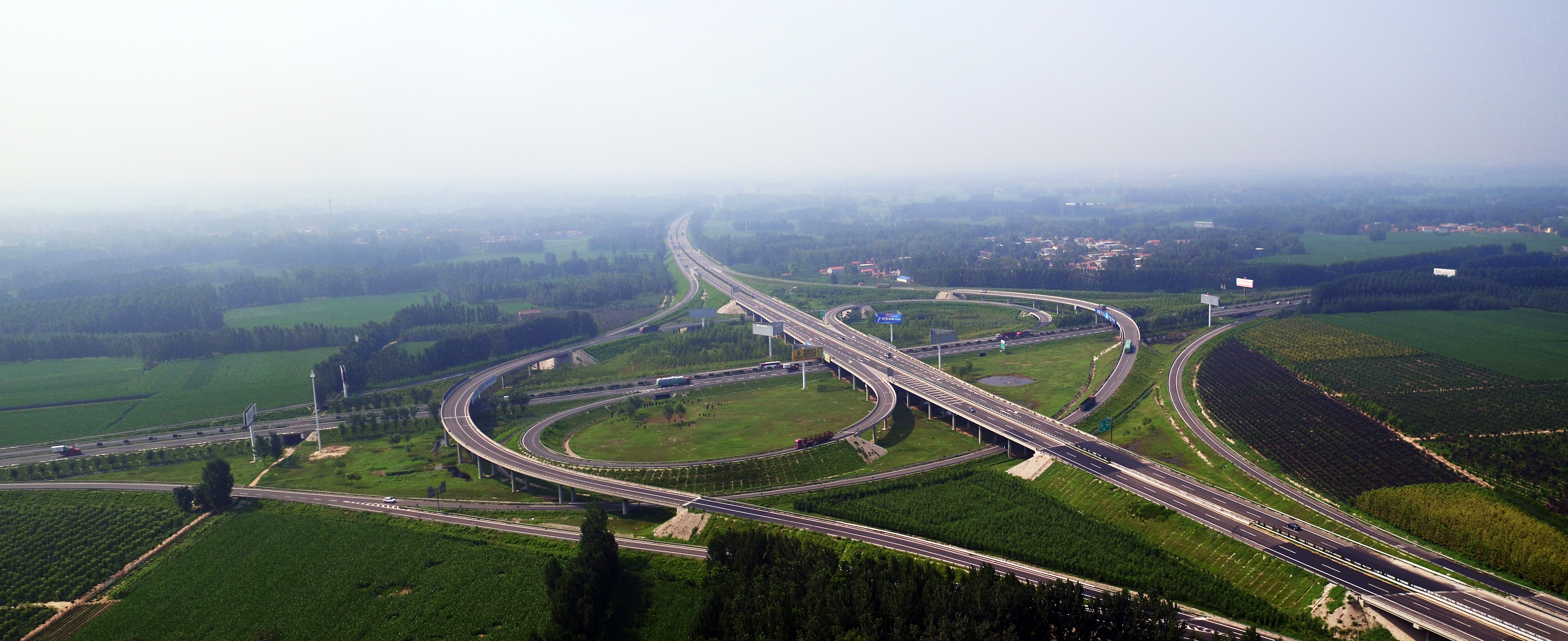 菏鱼高速公路图片