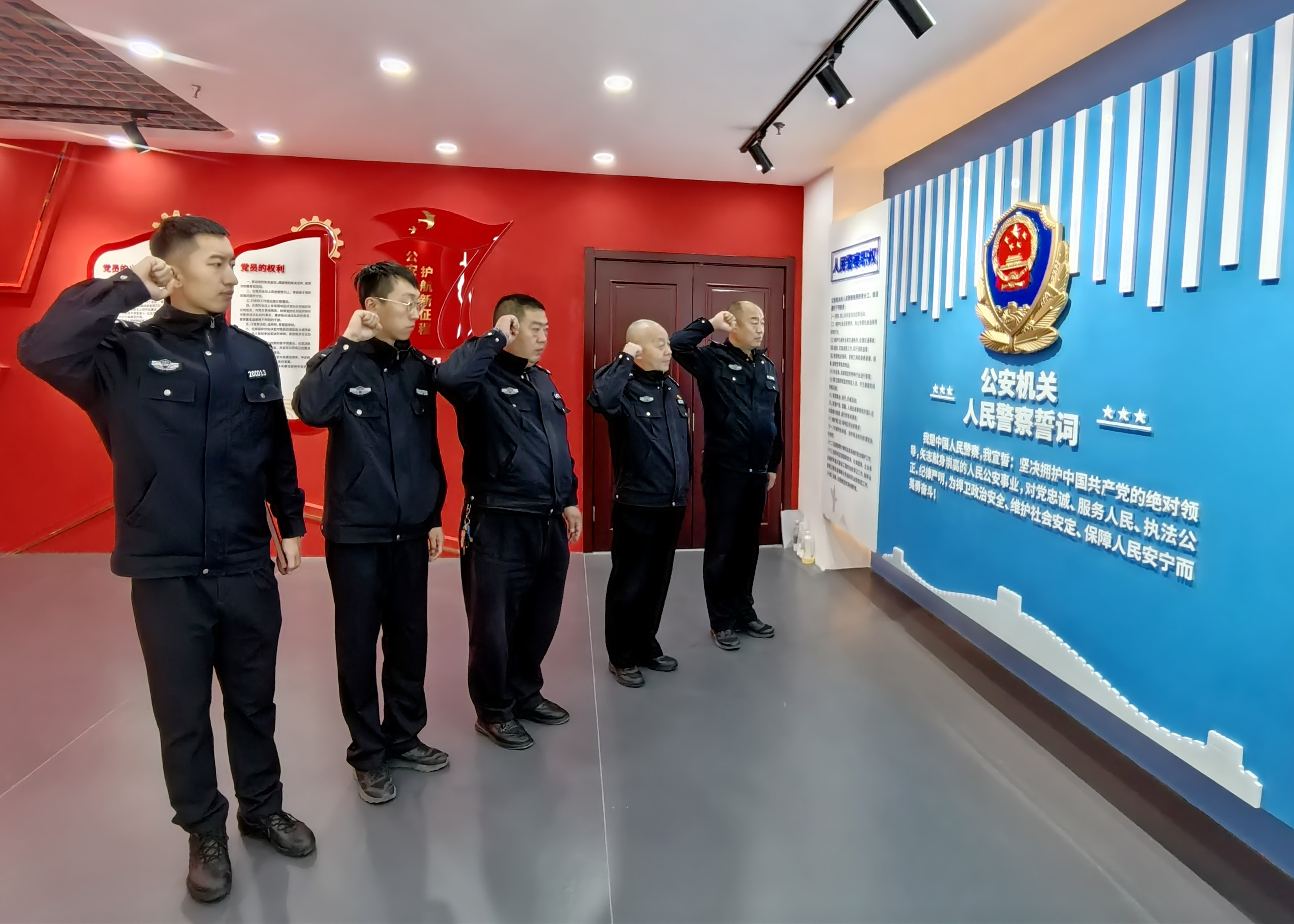 人民警察的精神(人民警察的精神风貌)