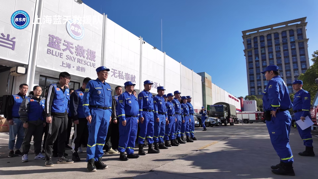上海蓝天救援队还记得你当初为什么加入蓝天救援吗