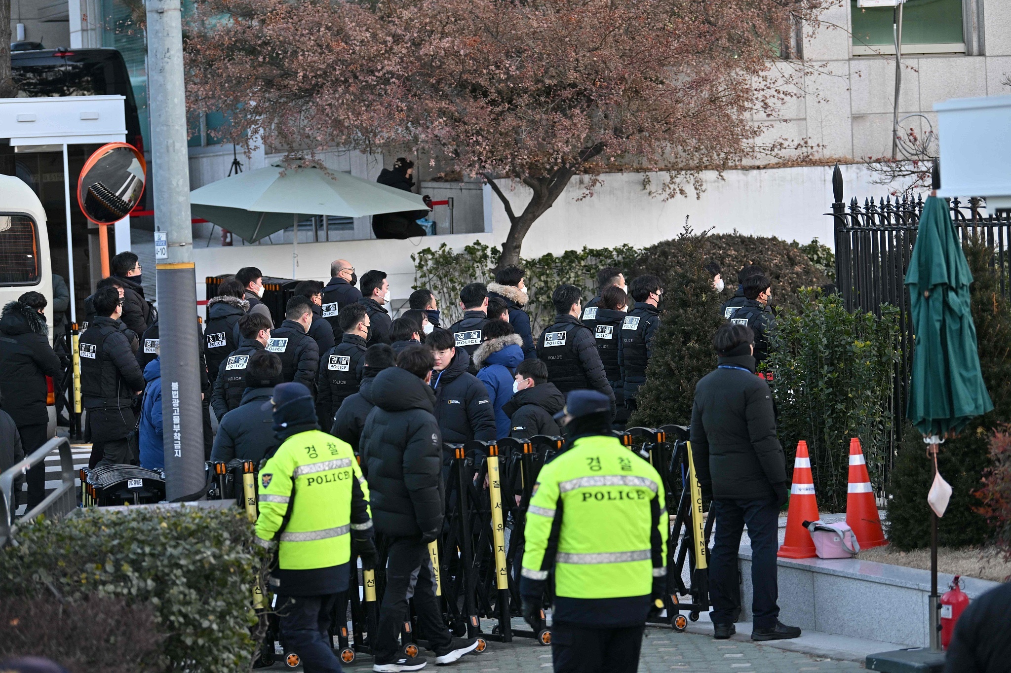 逮捕令今日到期，韩国公调处将执行尹锡悦逮捕令业务移交警方