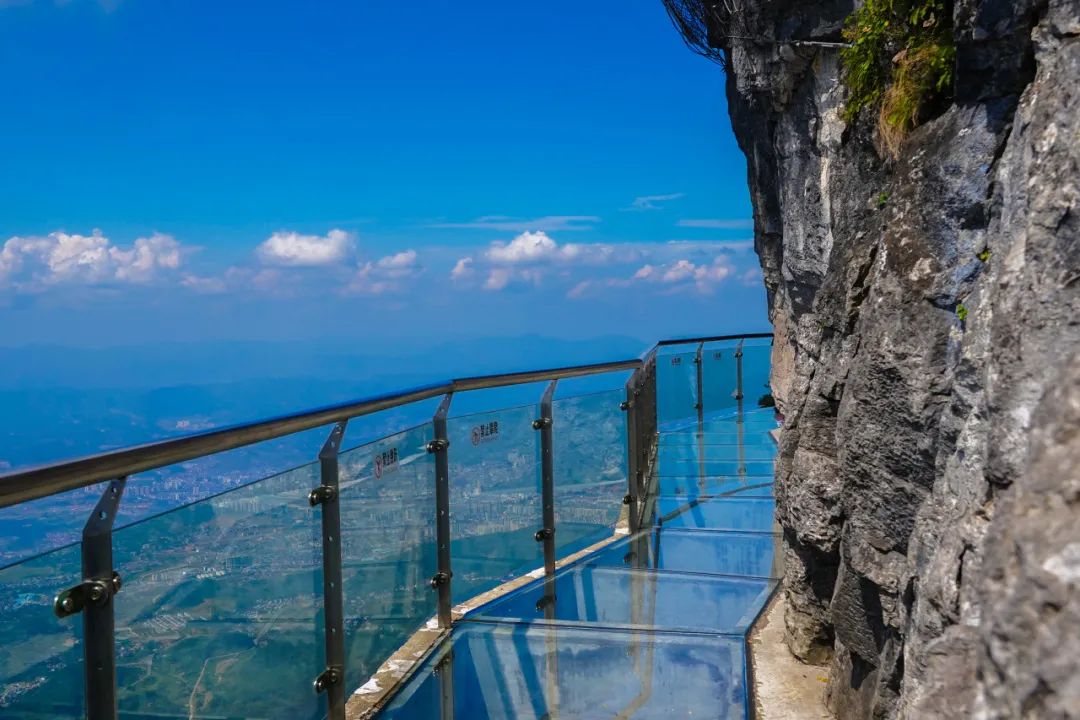 连亏四年，张家界旅游迎来重整，合作方曾大手笔投资建大庸古城