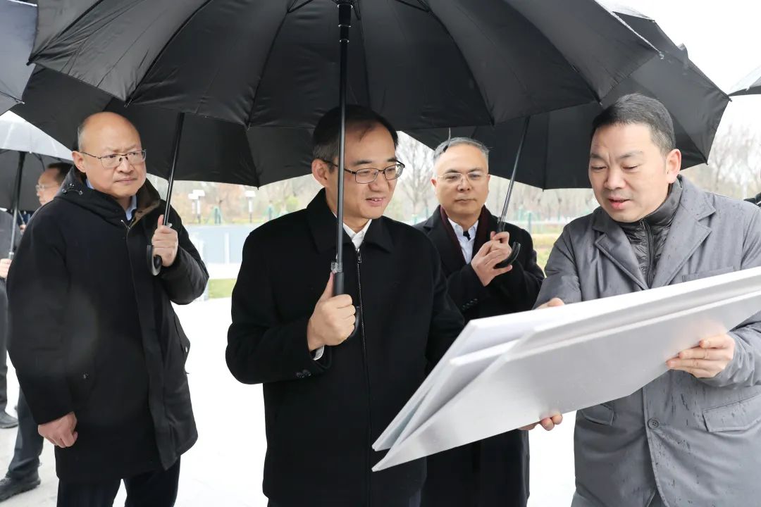 用一整天时间，上海浦东新区区委书记调研国际旅游度假区、川沙新镇