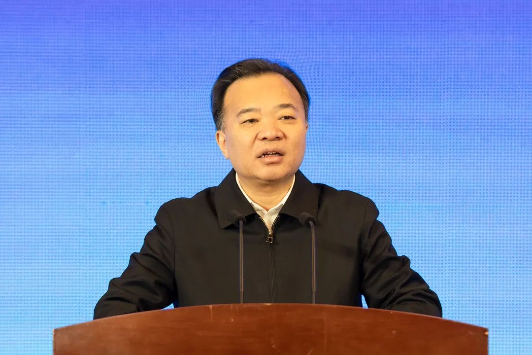 中国记协党组书记刘思扬：通过两奖评选，推动新闻媒体重塑思维观念