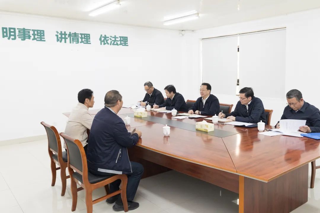 糖心1免费观看完整版:饭岛爱 下载-面对面倾听群众意见建议，及时回应解决群众“急难愁盼”问题！龚正在基层开展下访活动，调研城市更新