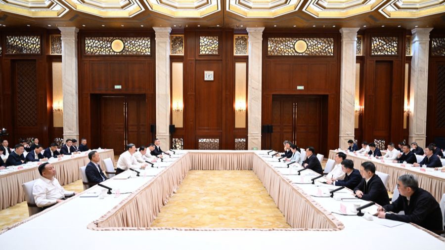 重庆党政代表团在沪考察，陈吉宁龚正与袁家军胡衡华共商两地深化合作工作