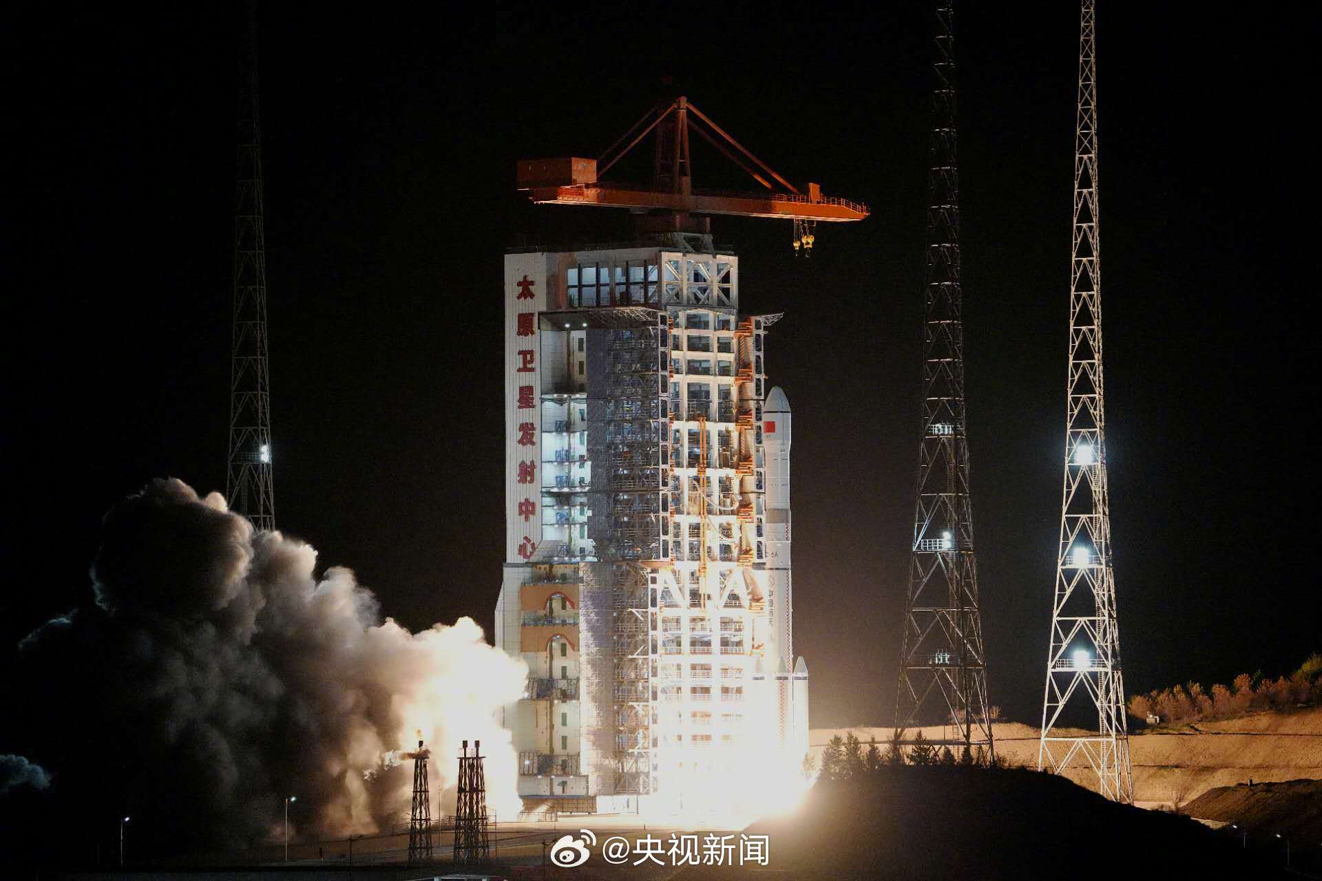 我国成功发射遥感四十号02组卫星