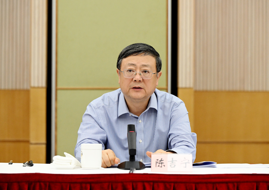 坚决打好产业生态培育攻坚战!陈吉宁调研奉贤区