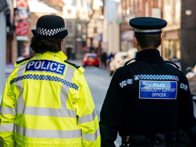 英国警方再逮捕一名涉嫌参与首相住宅纵火案嫌疑人
