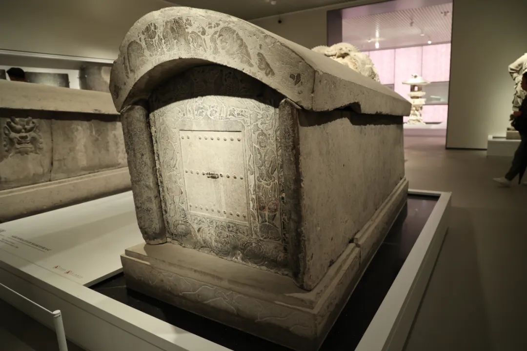 西安碑林“石刻艺术室”焕新:从汉画像石看到唐代石虎