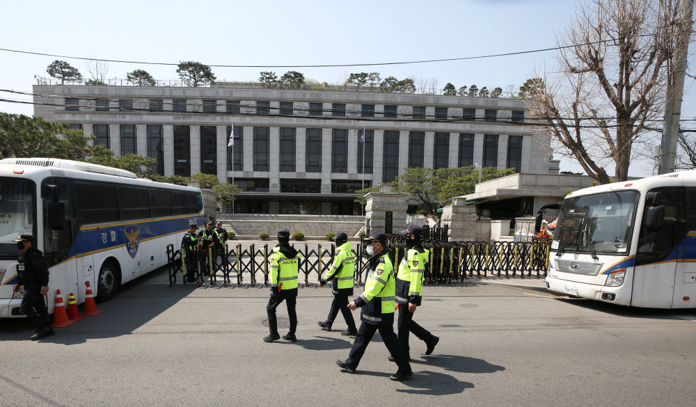 李在明遭遇暗杀威胁，韩国警方锁定两名嫌疑人