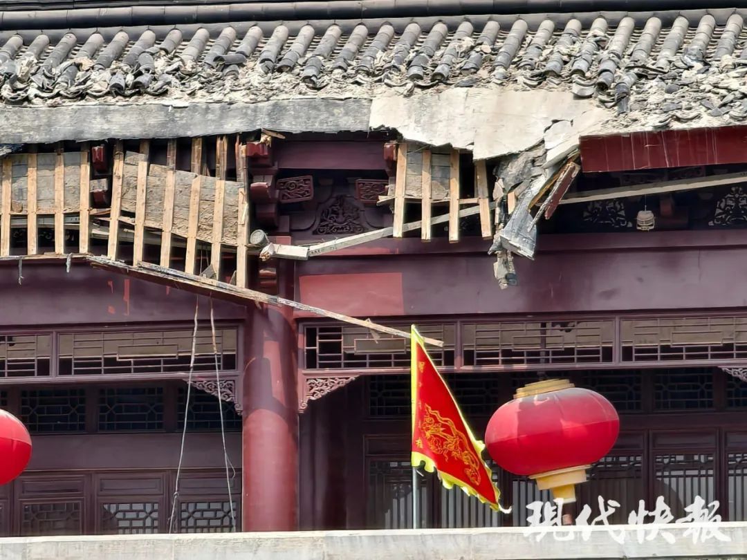 凤阳县鼓楼四周连夜搭起围挡,安徽省文物局已介入调查
