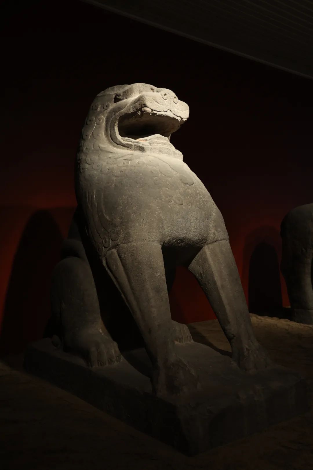 西安碑林“石刻艺术室”焕新:从汉画像石看到唐代石虎