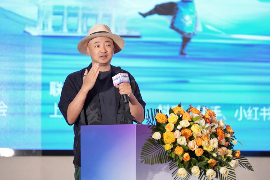 徐峥教非遗传承人拍短视频：人的故事，是核心问题